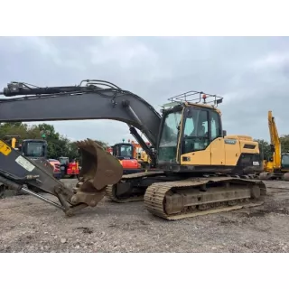 Употребяван верижен багер Volvo EC220DL 2012, 23260 кг.