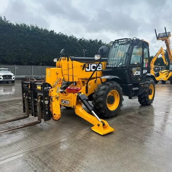 Телескопичен товарач JCB 540-170 2019