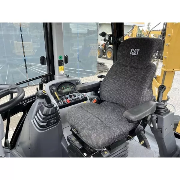 Употребяван комбиниран багер Caterpillar 432F2 2019