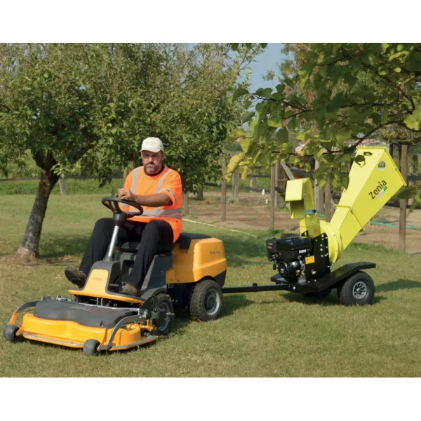 Дробилка за клони Agrinova Zenia ZE400, 60-70 мм, Briggs & Stratton serie 1450 - продажба