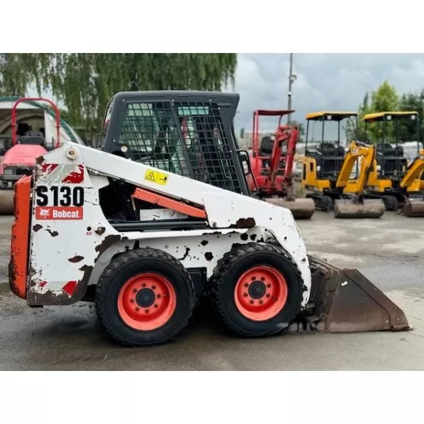 Употребяван мини колесен товарач Bobcat S130 2011