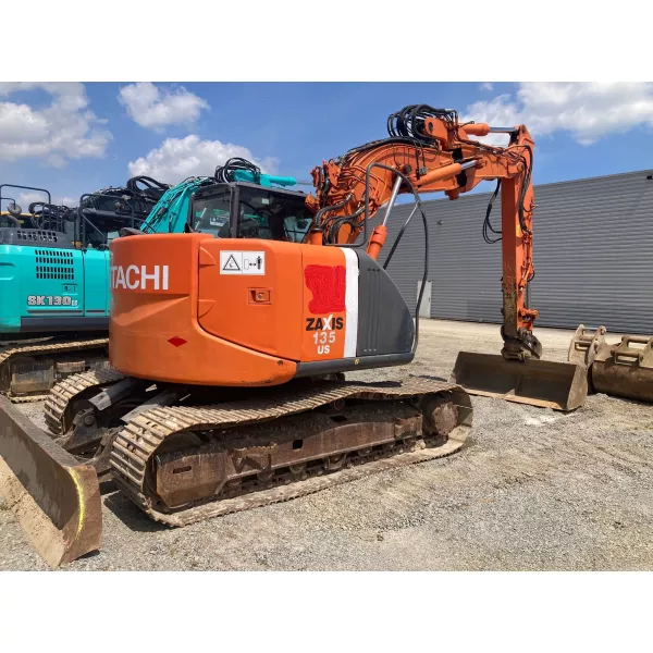 Употребяван верижен багер Hitachi ZX135US-3 2012, 14300 кг.