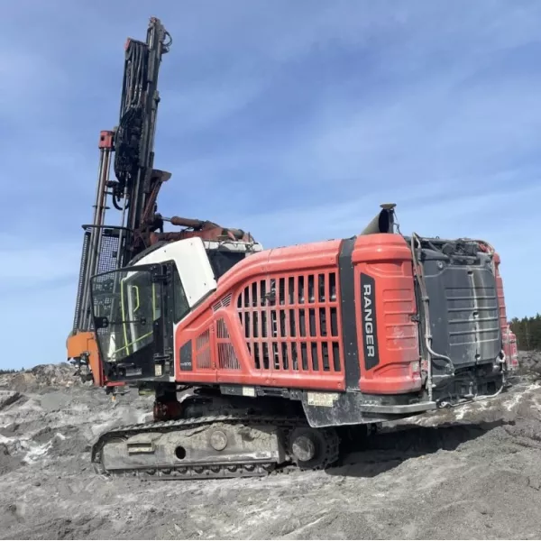 Употребявана сондажна машина Sandvik Ranger DX800i