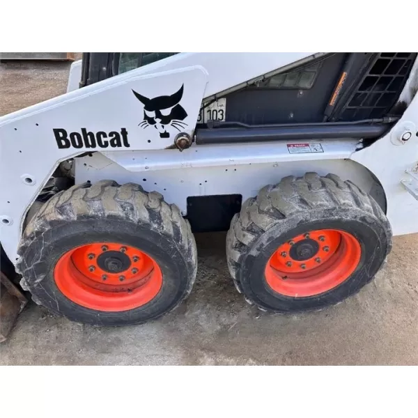 Употребяван мини колесен товарач Bobcat 753 2001