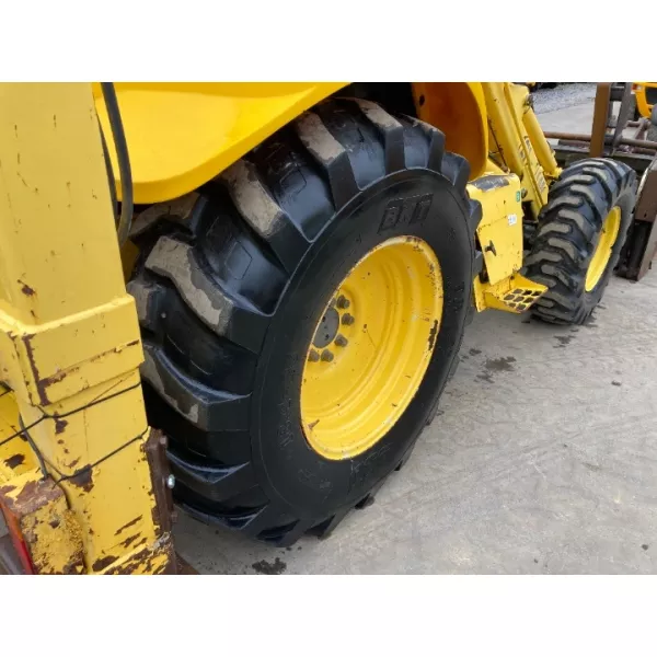 Употребяван комбиниран багер New Holland LB110 2005