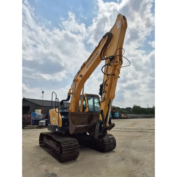 Употребяван верижен багер Hyundai Robex 145 LCR-9 2011, 15215 кг.