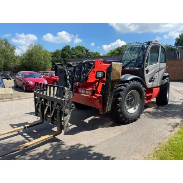 Употребяван телескопичен товарач Manitou MT1840 2017