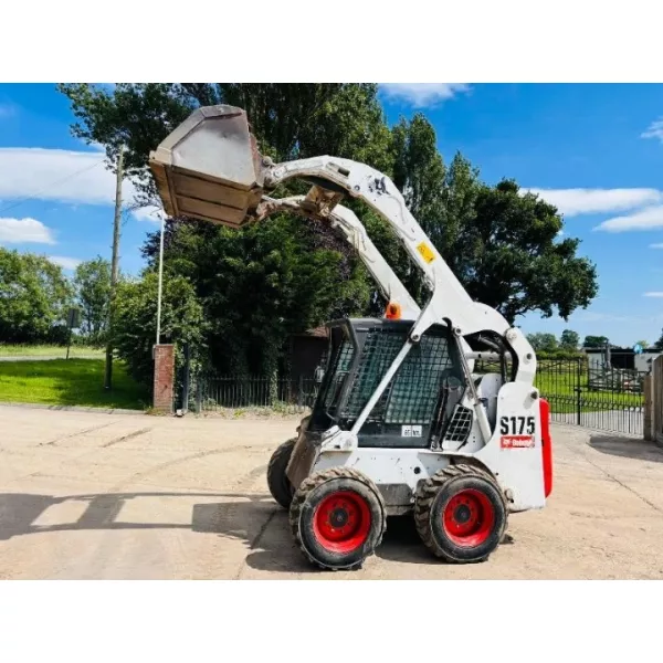 Употребяван мини колесен товарач Bobcat S175 2006