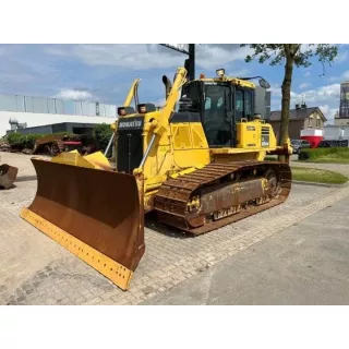 Булдозер Komatsu D65PXI-18