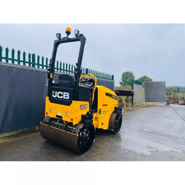 Употребяван двубандажен валяк JCB CT260-120 2022