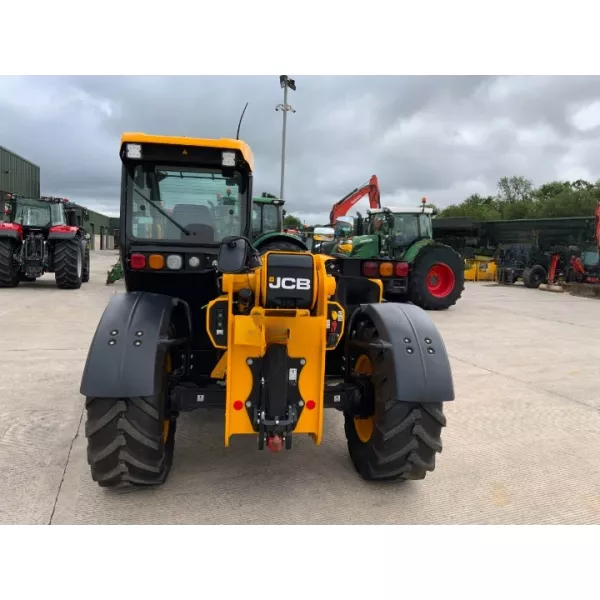 Телескопичен товарач JCB 538-60 Agri Super 2020