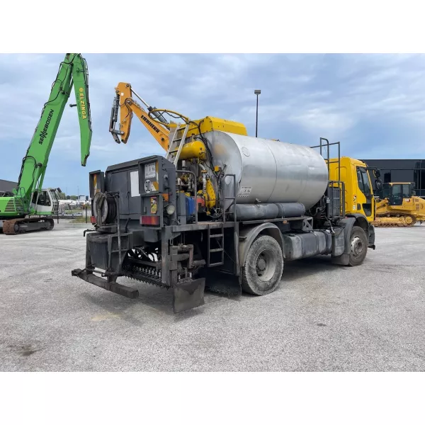 Гудронатор Renault Premium Bitumen Sprayer Acmar 7500