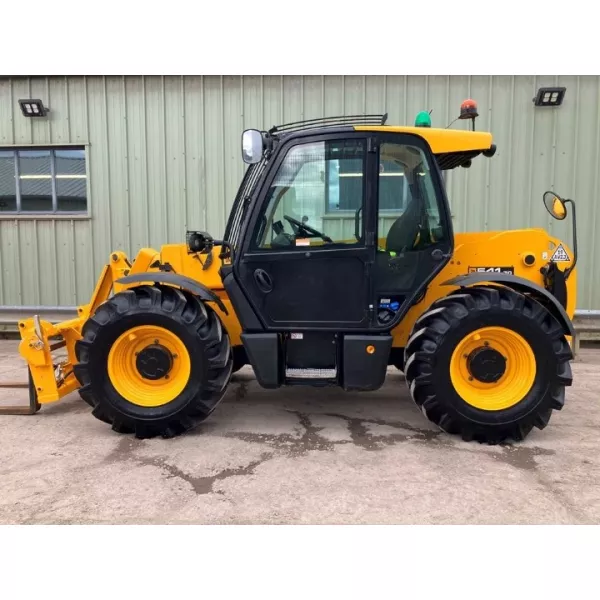 Телескопичен товарач JCB 541-70 2019