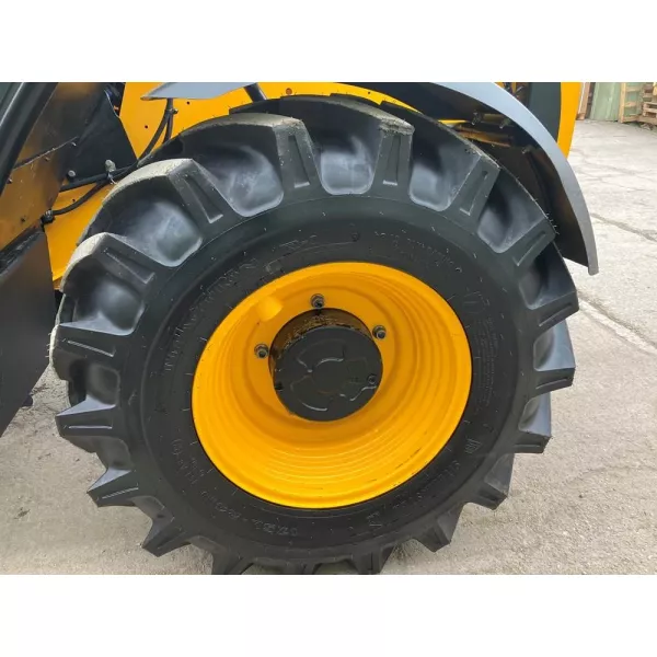 Телескопичен товарач JCB 541-70 2019