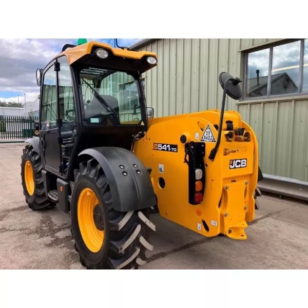 Телескопичен товарач JCB 541-70 2019