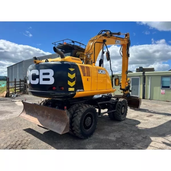 Колесен багер JCB JS145 2014