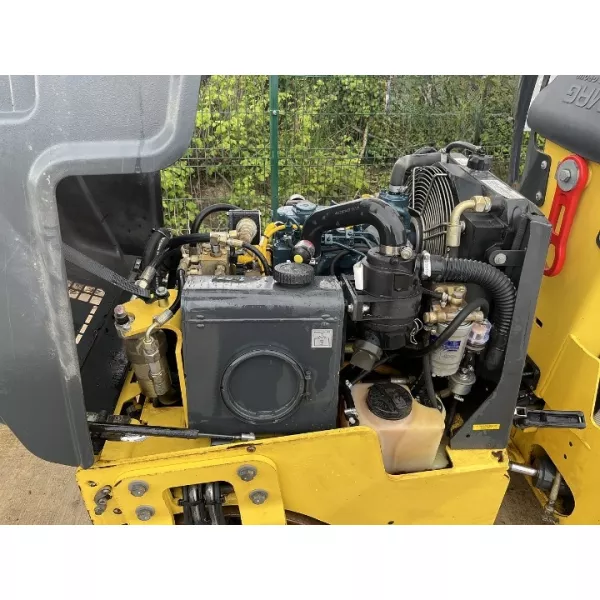 Употребяван двубандажен валяк Bomag BW80AD-5 2021