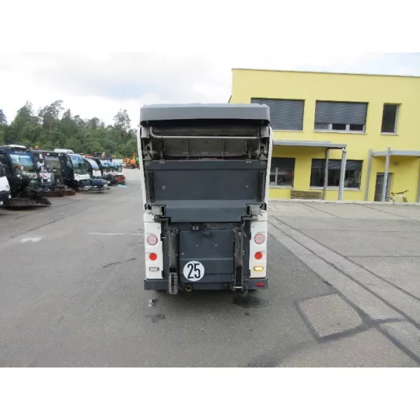 Употребявана метачка Hako Citymaster CM1600, 3500 кг, VW, 75 к.с., 25 км/ч, 26964 км, 2 м³