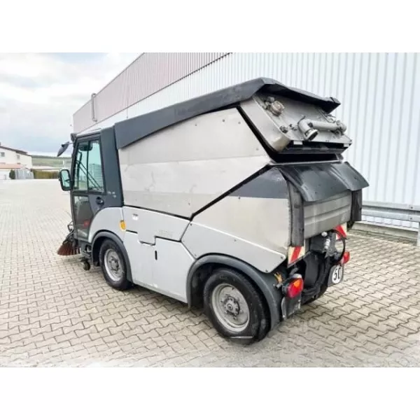 Употребявана метачка Hako CityMaster 2000, 3000 кг, VW, 102 к.с., 50 км/ч, 2 м³