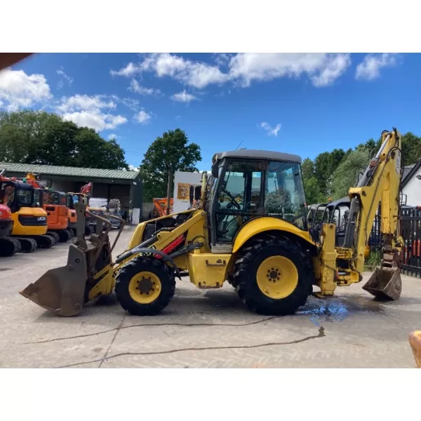 Комбиниран багер New Holland B110 2007