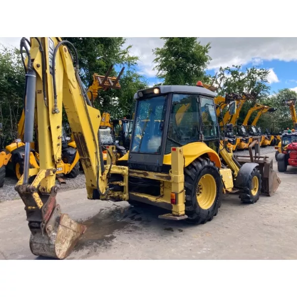 Комбиниран багер New Holland B110 2007