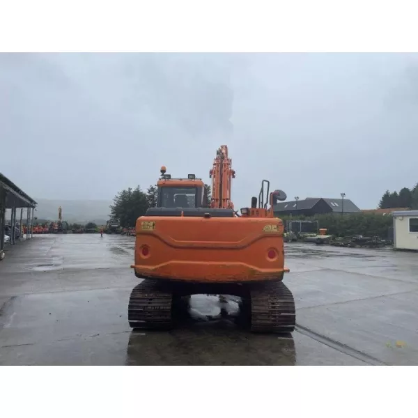 Употребяван верижен багер Doosan DX 140 LC-3 2014