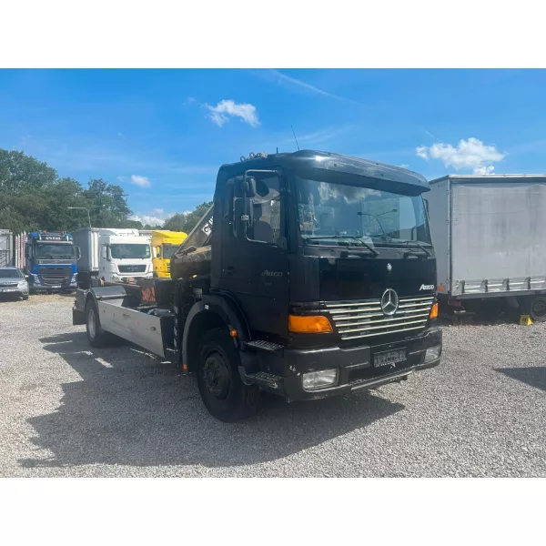 Камион с кран Mercedes Benz Atego 1828 2000