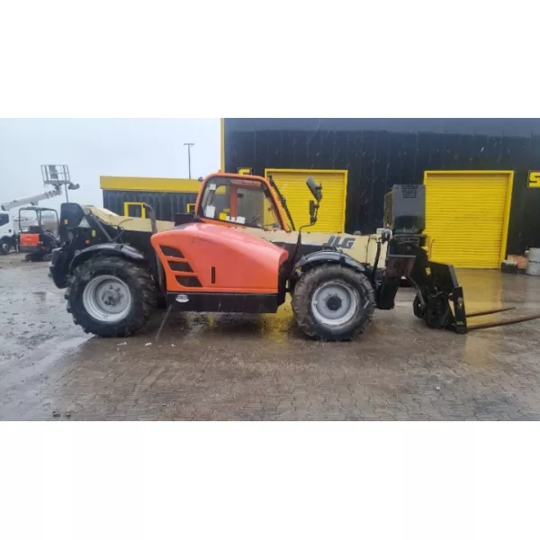 Телескопичен товарач JLG 4014PS 2014