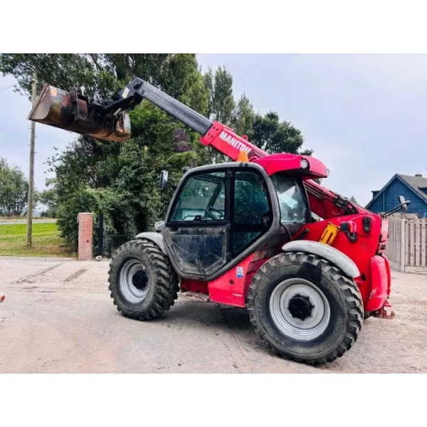 Употребяван телескопичен товарач Manitou MLT634-120 2014