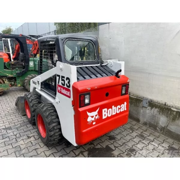 Употребяван мини колесен товарач Bobcat 753 1998