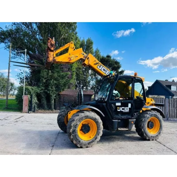 Телескопичен товарач JCB 531-70 2018