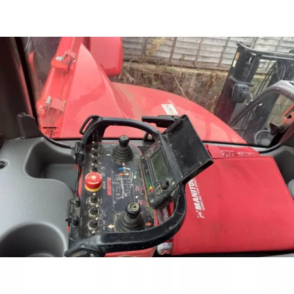 Телескопичен товарач Manitou MRT2550+ Privilege 2018