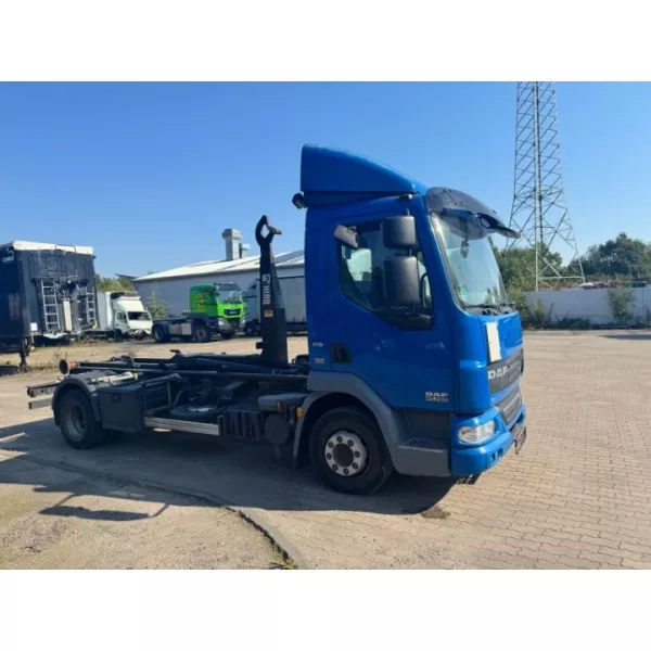 Употребяван мултилифт Daf LF45.220 Hiab XR8S 2013 [