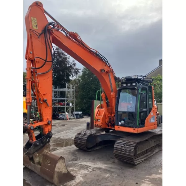 Употребяван верижен багер Doosan DX140 2015, 15300 кг.