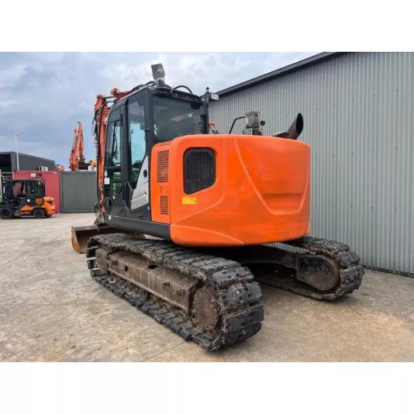 Употребяван верижен багер Hitachi ZX135 US5-B 2013, 13800 кг.