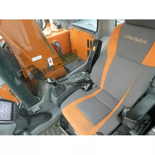 Употребяван верижен багер Doosan DX140LCR-5 2017, 15900 кг.