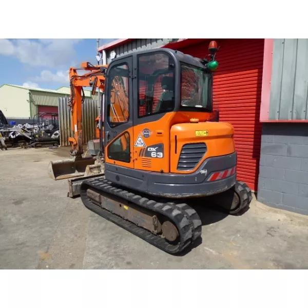 Употребяван мини багер Doosan DX63-3 2019, 3815 мм