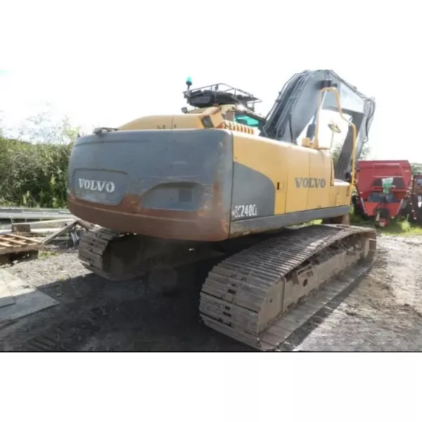 Употребяван верижен багер Volvo EC240 CL 2008, 23780 кг.