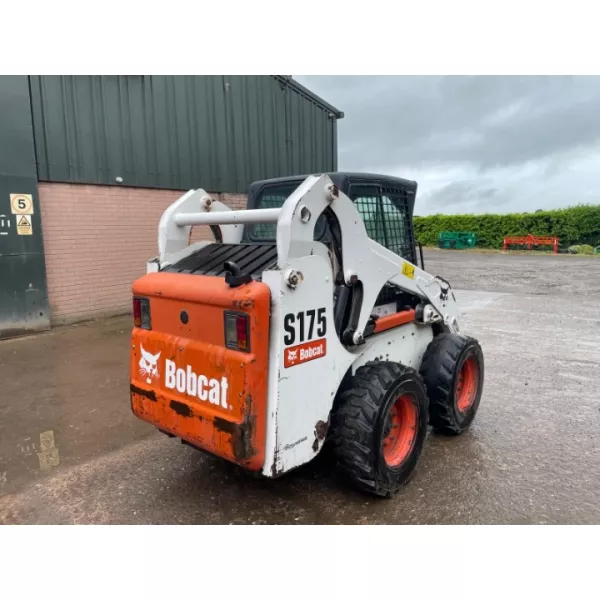 Мини колесен товарач Bobcat S175 2010