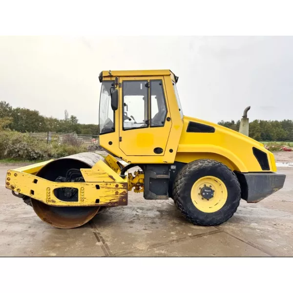 Двубандажен валяк Bomag BW177D-4 2006