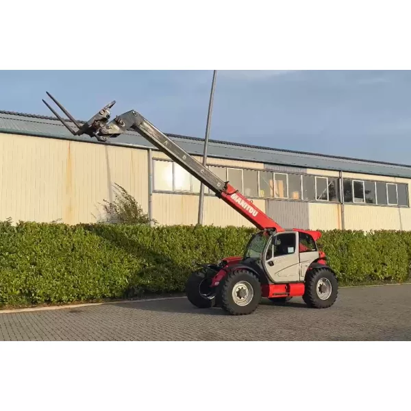 Употребяван телескопичен товарач Manitou MLT840 2014 8410