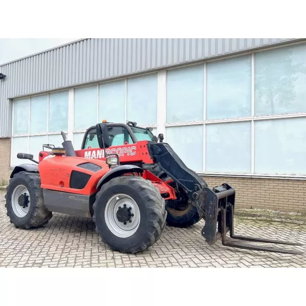 Употребяван телескопичен товарач Manitou MLT634 2010