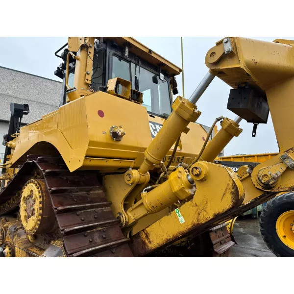 Булдозер CAT D8T 2011