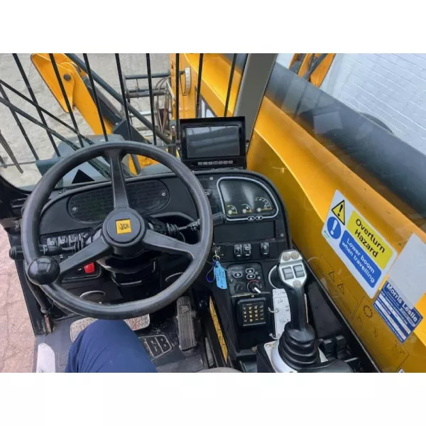 Телескопичен товарач JCB JCB 540-170 2018