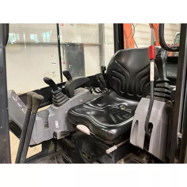 Употребяван мини багер Kubota KX 016-4 2015 1650, 2250 мм