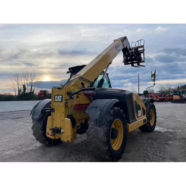 Телескопичен товарач Caterpillar TH408D 2019